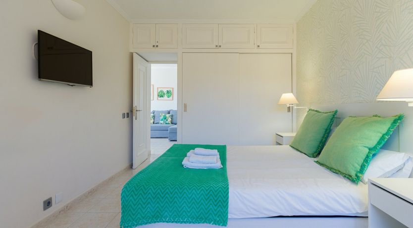 Photo of Sapphire Horizon