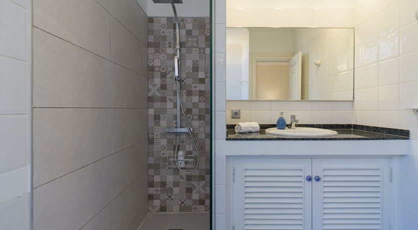 Photo of Sapphire Horizon