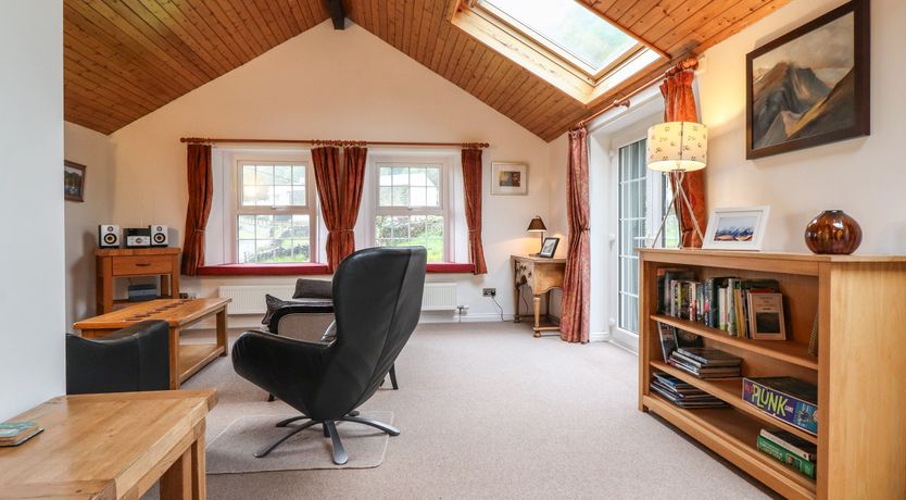 Photo of Coombe Cottage