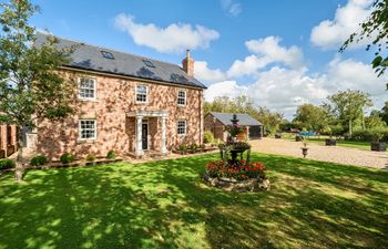Moor End Manor Holiday Cottage