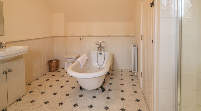 Photo of Robertson's Cottage