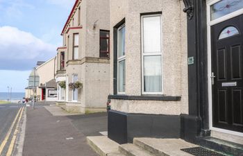 Beachside and Golf Apartment Apartment