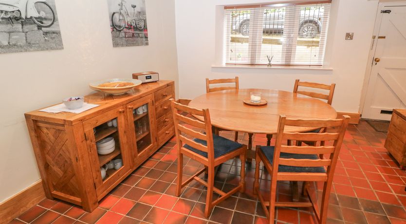 Photo of The Old Cobblers