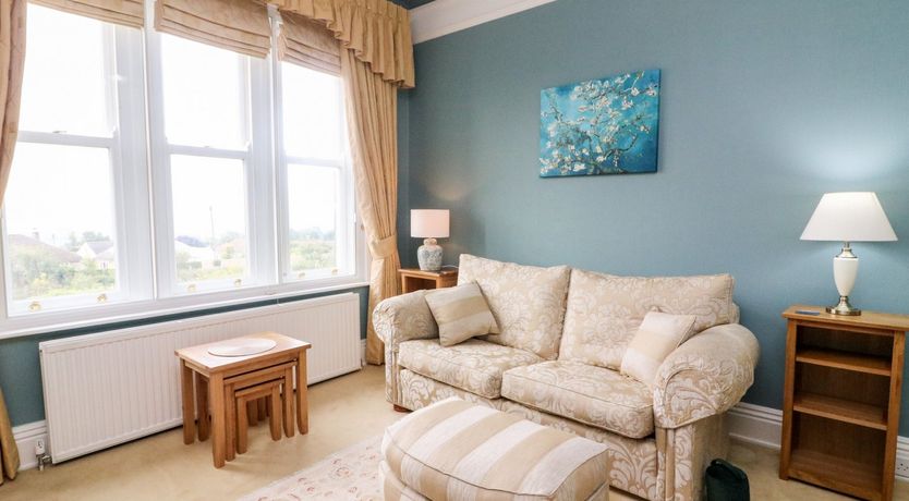 Photo of Heanor House