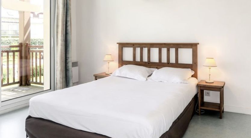 Photo of Les Roches Douvres 24