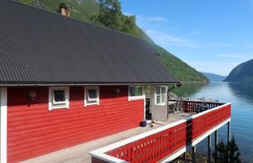 Njord (FJS603) Holiday Home