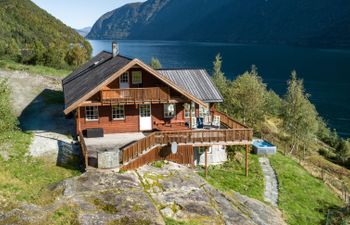 Odin Holiday Home