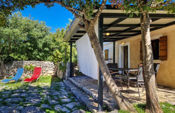 Tomiceva Holiday Home