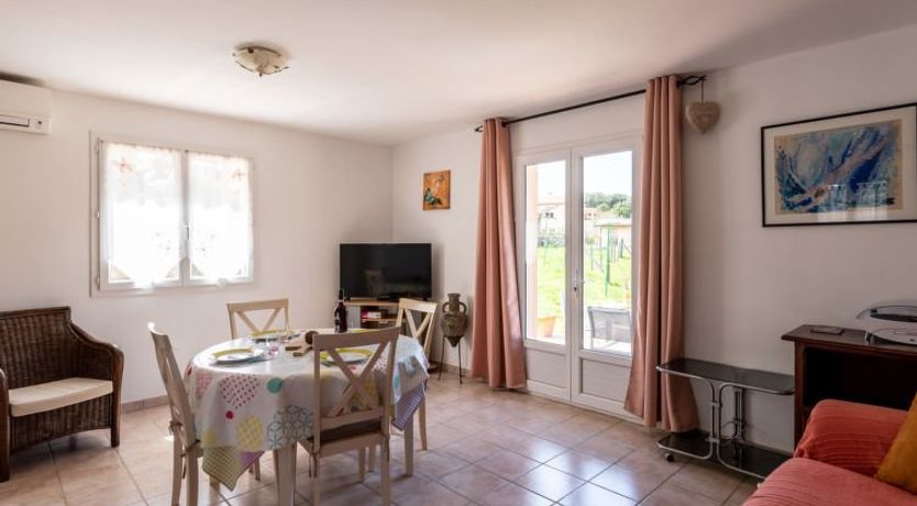 Photo of Les Rosiers