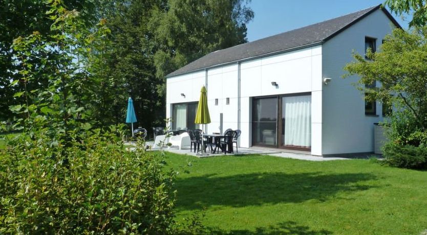Photo of Au bord du Lac 2 Apartment 2
