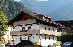 Sonnenheim Apartment 2 Holiday Home