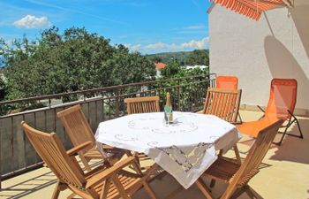 Luka Holiday Home