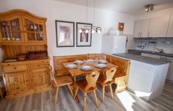 Les Bouillets Holiday Home