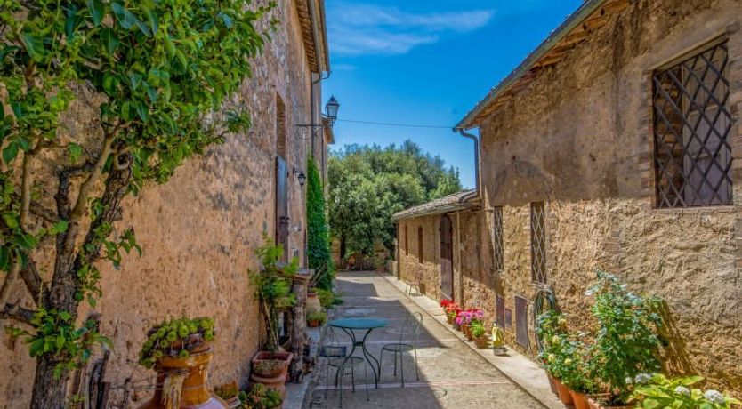 Photo of L'Erika Apartment 6