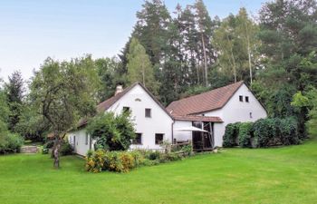 Benešov nad Černou Holiday Home