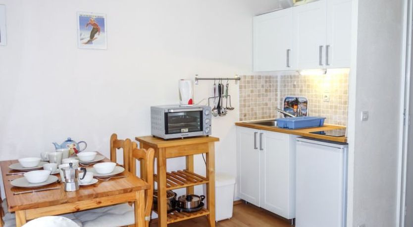 Photo of L'Enclave I et J Apartment 28