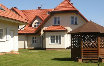 Mały dworek Holiday Home