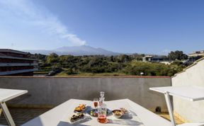 Photo of New Etna view