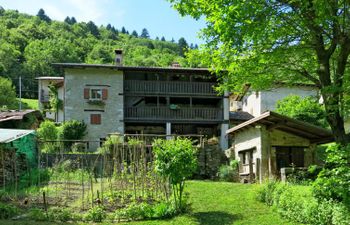 Casa Polava Holiday Home