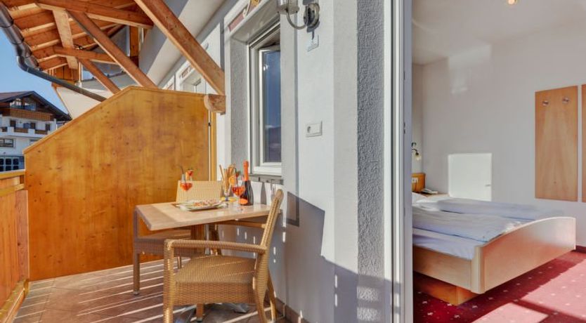 Photo of Classic 303 Apartment 4