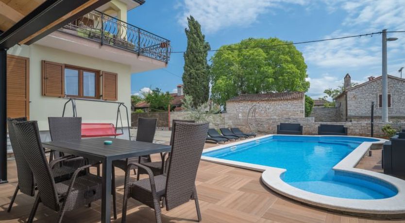 Photo of Ulika Apartment 4