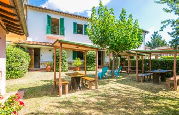 L'Uccelliera Apartment