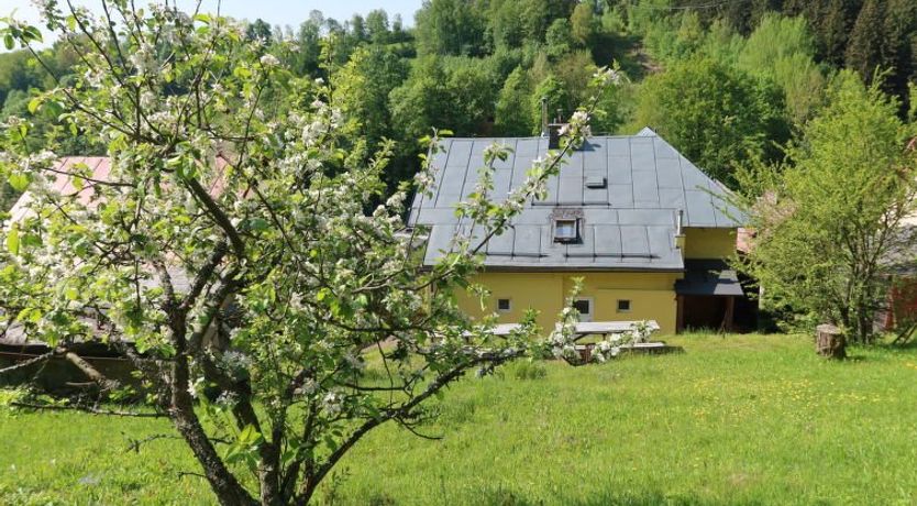 Photo of Hillside Lodge & Garden