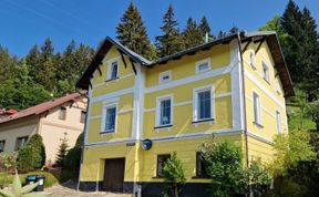 Photo of Hillside Lodge & Garden