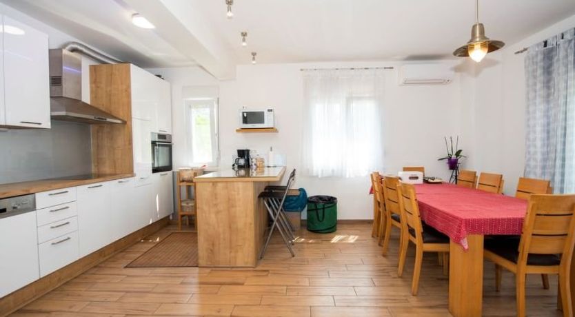 Photo of Stella Kastela