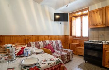 Adelina a Gamberale Apartment