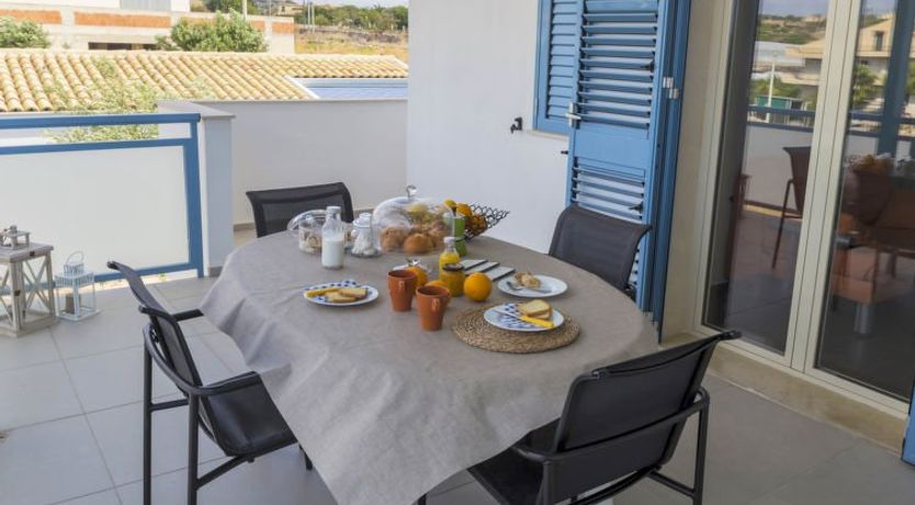 Photo of Dammusa Mare Apartment 2