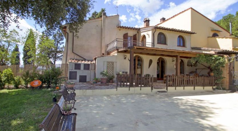 Photo of Decameron house