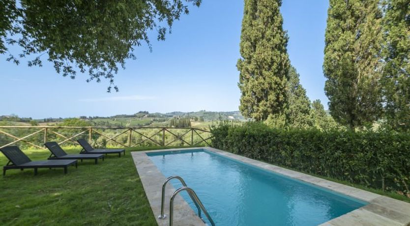 Photo of Decameron house