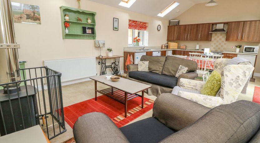 Photo of 1 Pines Farm Cottages