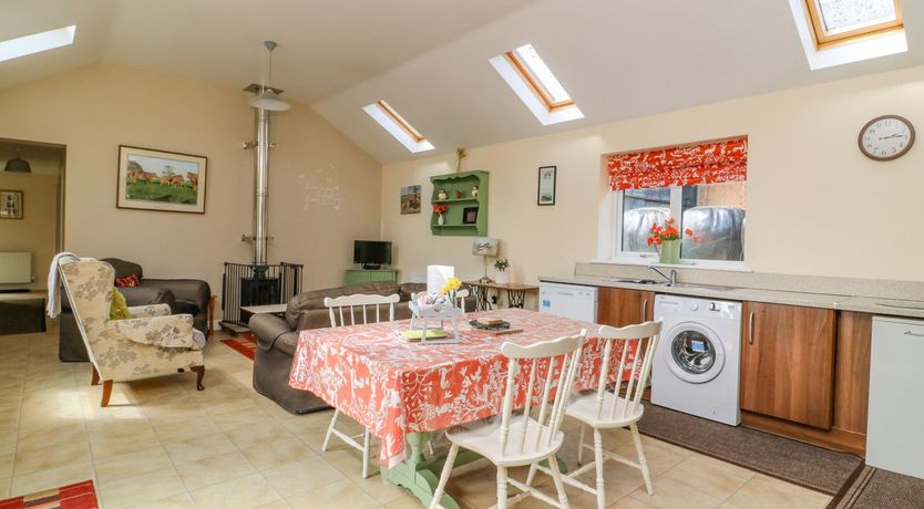 Photo of 1 Pines Farm Cottages