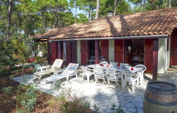 Les Sylvaines Holiday Home