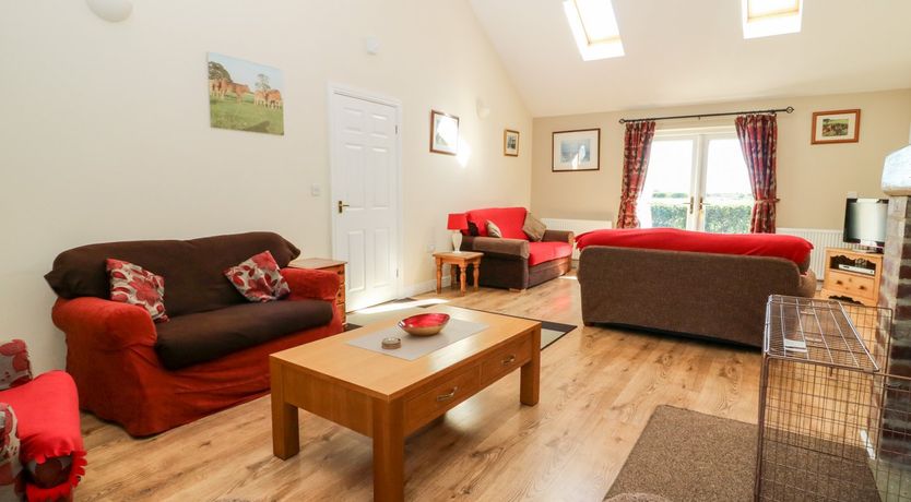 Photo of 2 Pines Farm Cottages