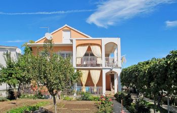 Vjera Holiday Home