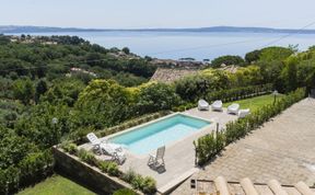 Photo of Villa Bougainvillea