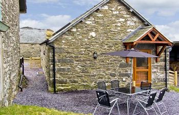 Ty Isaf Penrhyddion Holiday Cottage