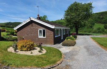 Llwynon Holiday Cottage