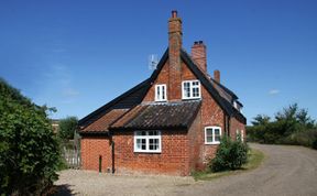 Photo of 1 Grange Cottages, Westleton
