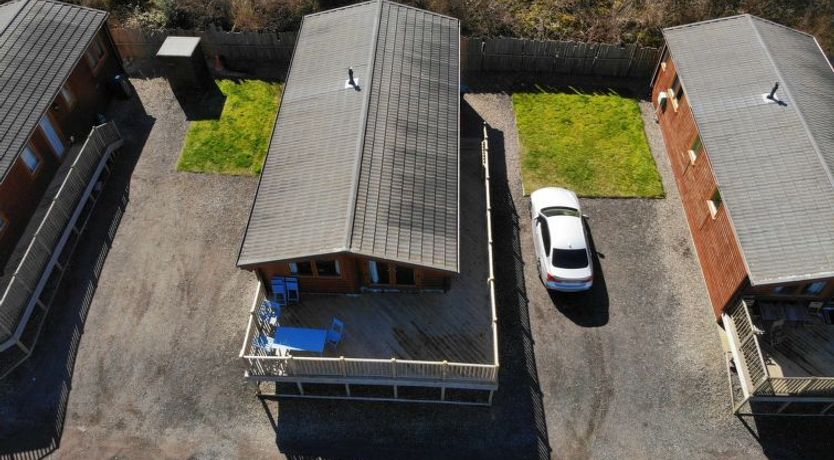 Photo of Loch Leven Lodge 11