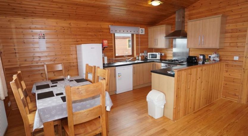 Photo of Loch Leven Lodge 11