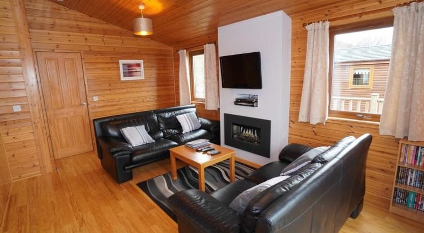 Photo of Loch Leven Lodge 11