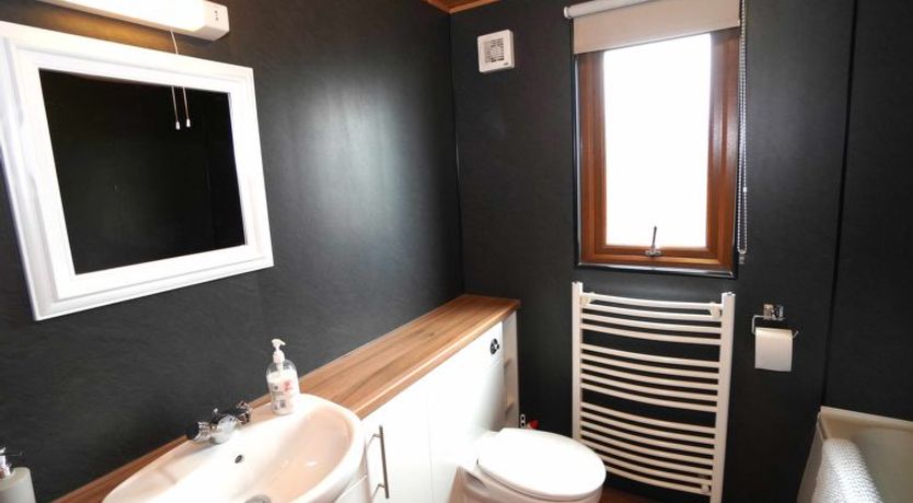 Photo of Loch Leven Lodge 11