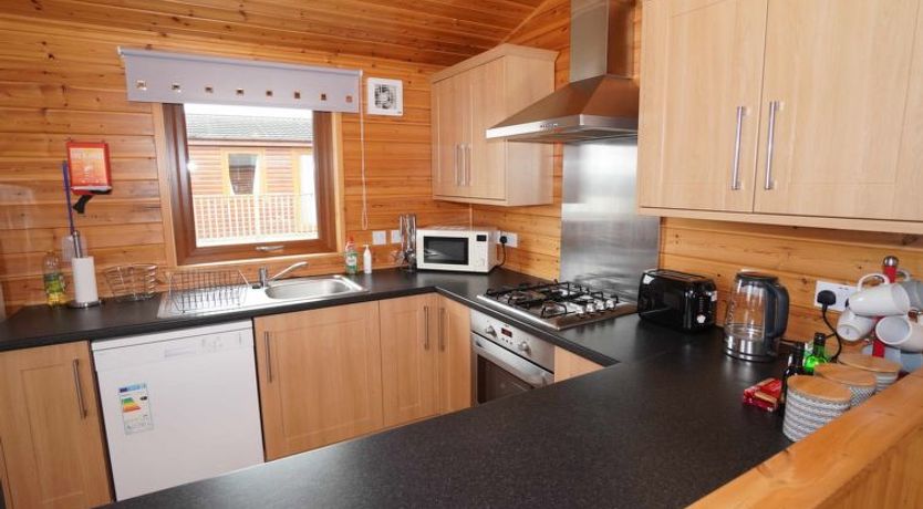 Photo of Loch Leven Lodge 11