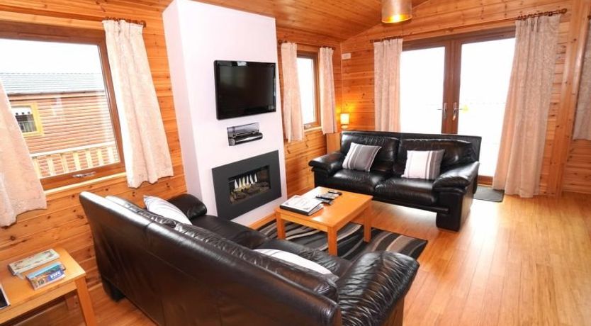 Photo of Loch Leven Lodge 11