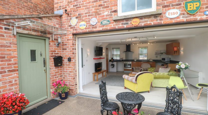 Photo of The Lodge at Cross Cottage