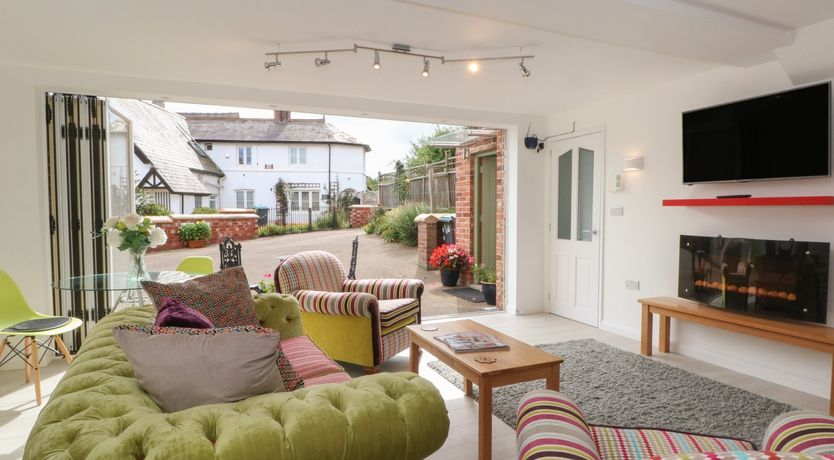 Photo of The Lodge at Cross Cottage